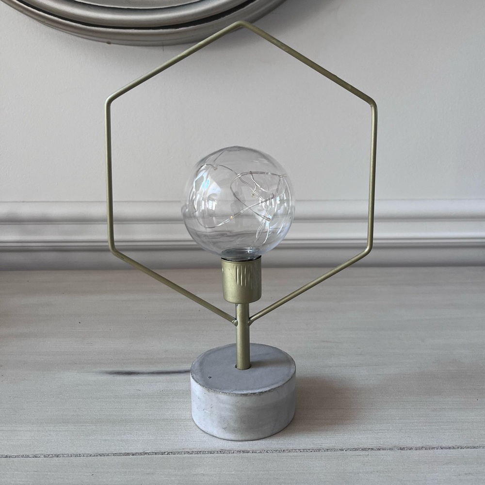 Geometric Room Light Decoration